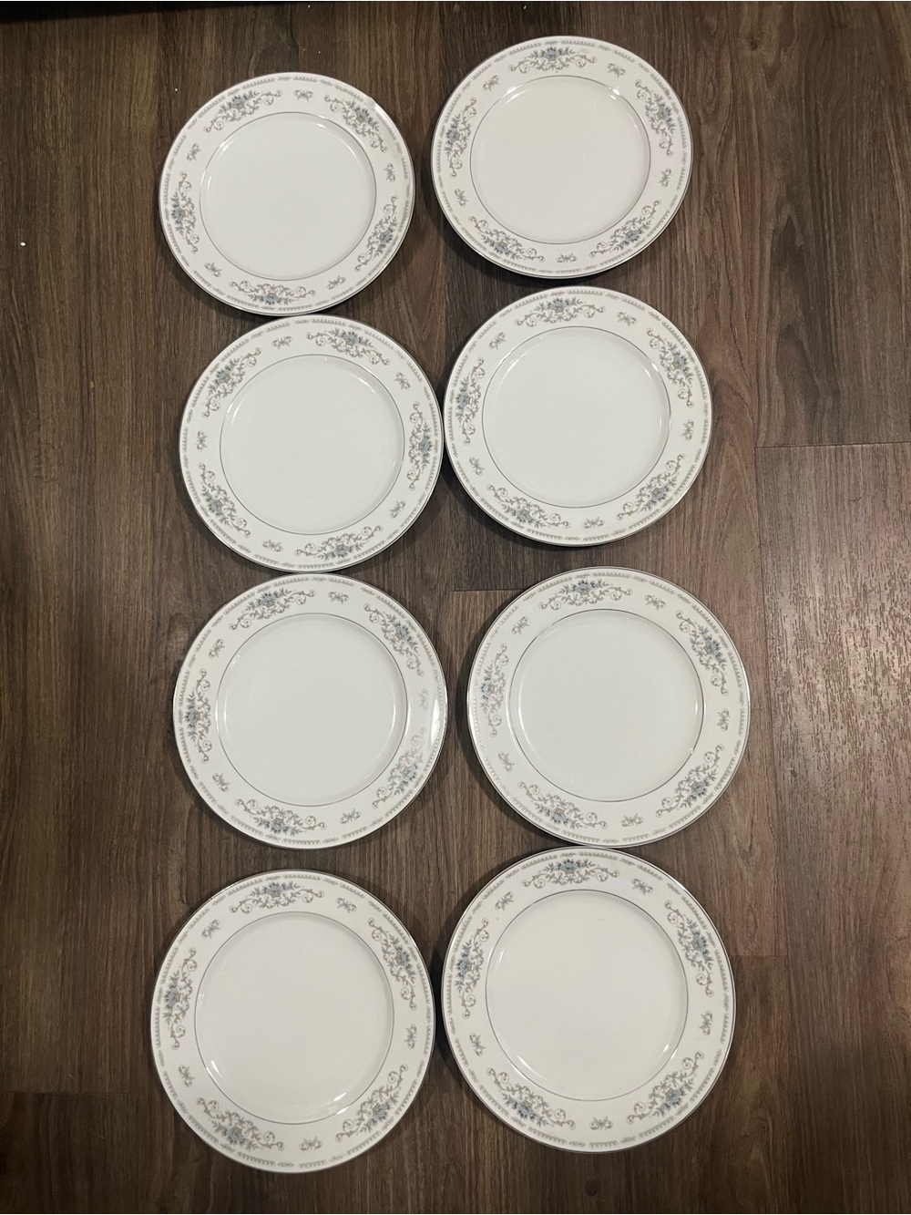 Set of 8 Fine Porcelain China Diane Japan Dinner Plates 10.25” Floral Gold Trim